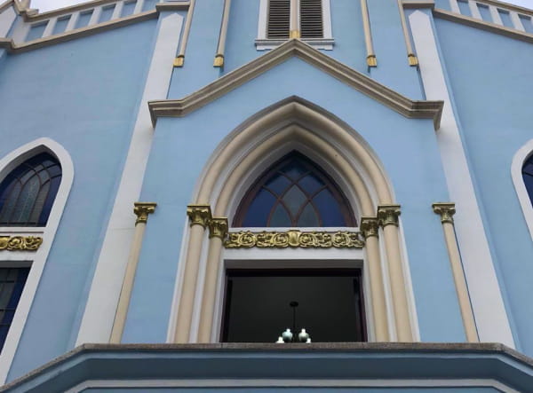 Foto da fachada da igreja